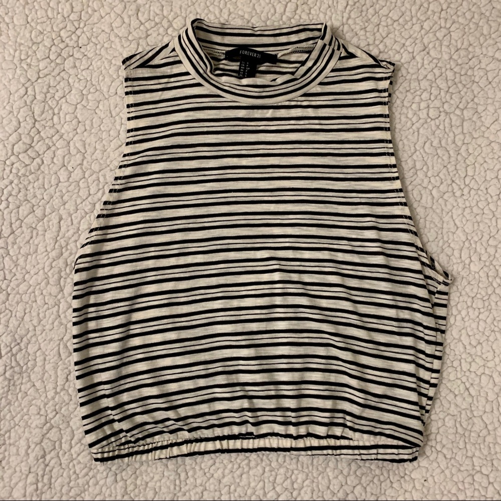 NWOT Forever 21 Mock Neck Tank-Size S